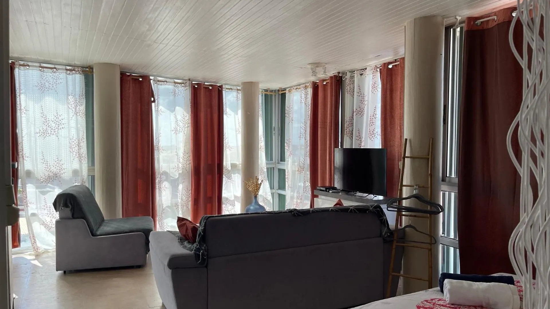 Penthouse Seaside 10 Min Port, Croisiere Et Aeroport Apartment Pointe-a-Pitre  Pointe-a-Pitre (Grande-Terre)