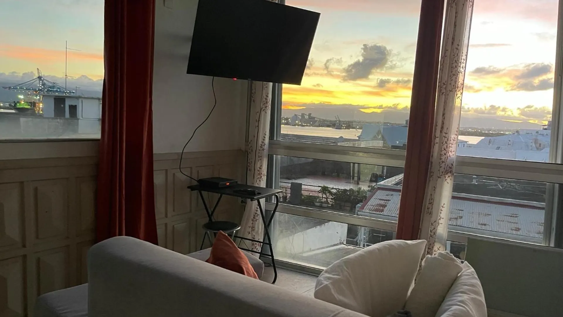 Penthouse Seaside 10 Min Port, Croisiere Et Aeroport Apartment Pointe-a-Pitre