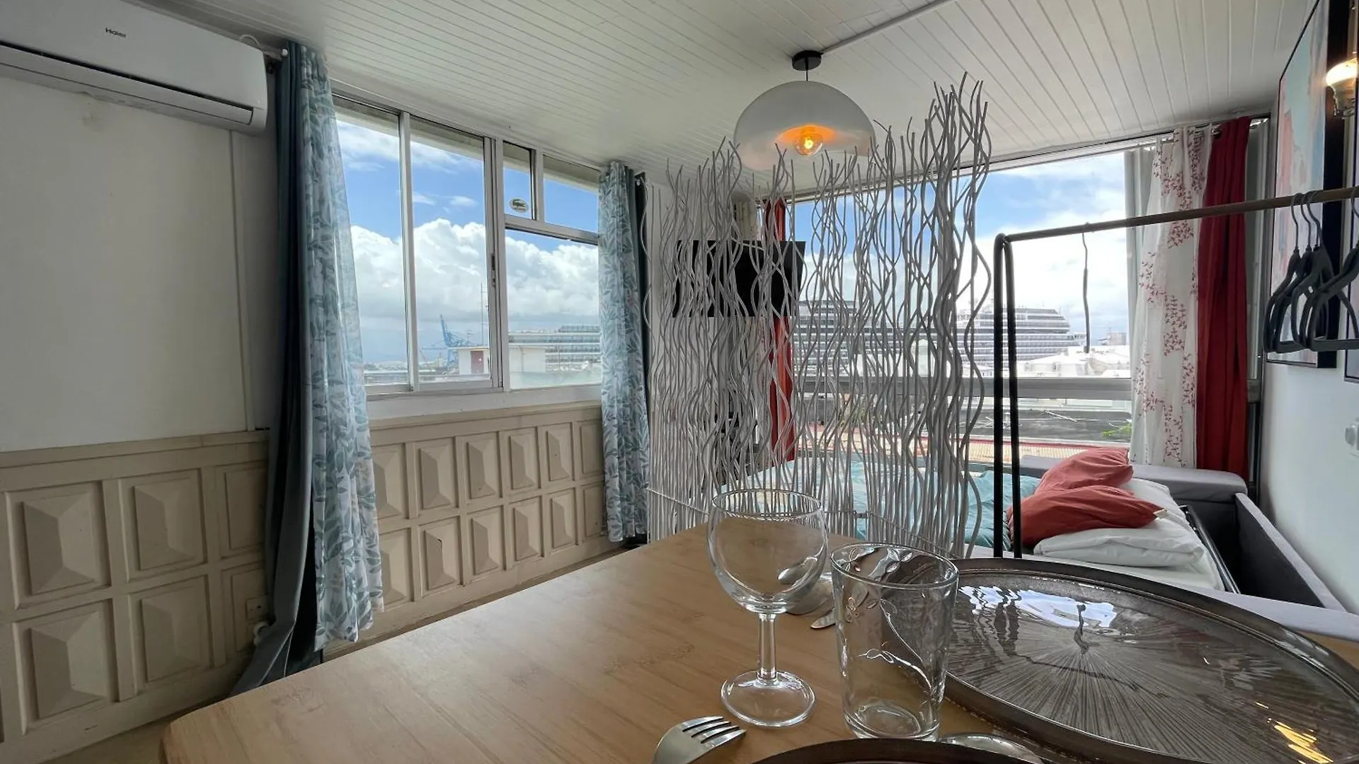 Penthouse Seaside 10 Min Port, Croisiere Et Aeroport Apartment Pointe-a-Pitre